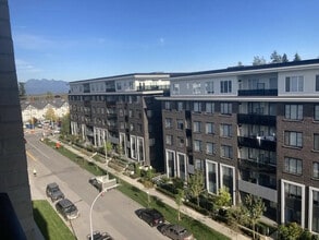 8509-8158 158 St in Surrey, BC - Building Photo - Building Photo