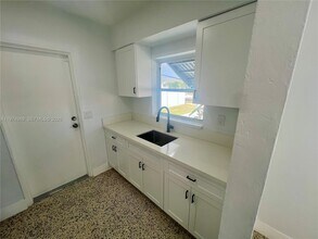 1710 Arthur St in Hollywood, FL - Building Photo - Building Photo