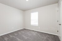 108 Burlington Dr photo'