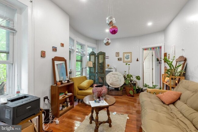 4706 Warrington Ave in Philadelphia, PA - Building Photo - Building Photo