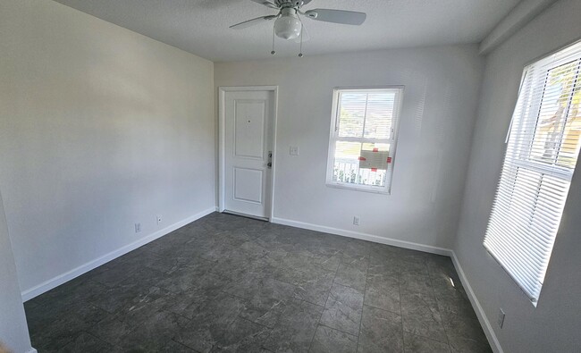 914 10th St in West Palm Beach, FL - Foto de edificio - Building Photo