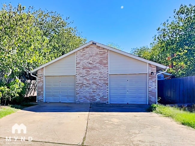 10701 Daryl Cove