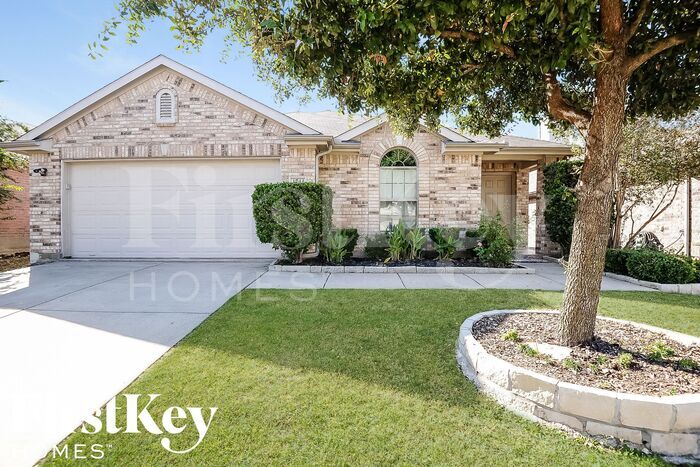 1744 Ringtail Dr in Little Elm, TX - Building Photo
