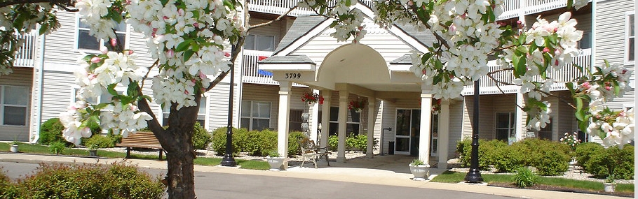 Sterling Crest Apartments in Saginaw, MI - Building Photo