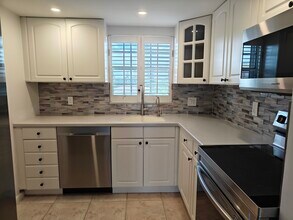 410 Wilma Cir, Unit 306 in Riviera Beach, FL - Building Photo - Building Photo