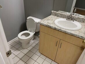 2719 W Tharpe St in Tallahassee, FL - Building Photo - Building Photo