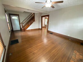 165 E Tompkins St in Columbus, OH - Building Photo - Building Photo