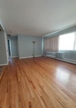 320 Beach Ave, Unit First floor 2 bed, 1 bath in La Grange Park, IL - Building Photo - Building Photo
