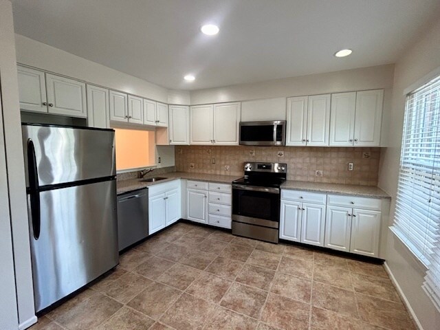 23 Roger Valley Ct in Parkville, MD - Building Photo - Building Photo