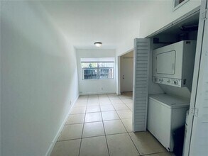 825 NW 46th Ave in Plantation, FL - Building Photo - Building Photo