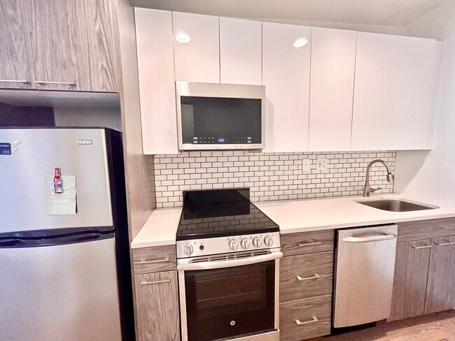 19 Peterborough St in Boston, MA - Building Photo - Building Photo