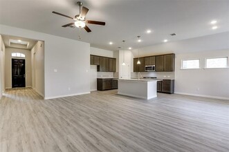 13089 Yellowstone Wy in Providence Village, TX - Building Photo - Building Photo