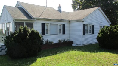 1125 James Madison Hwy in Gordonsville, VA - Foto de edificio - Building Photo