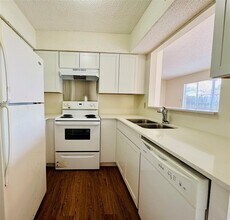 8905 Parkfield Dr in Austin, TX - Building Photo - Building Photo