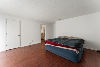 1130 Rudger Way in Sacramento, CA - Building Photo - Building Photo