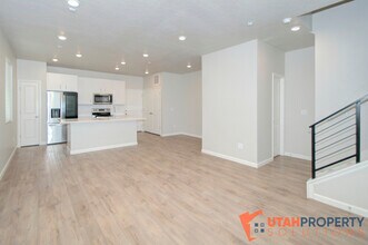 63 N Veranda Ct in Saratoga Springs, UT - Building Photo - Building Photo