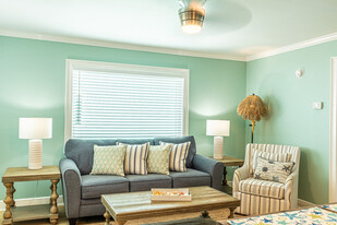 17214 Front Beach Rd in Panama City, FL - Building Photo