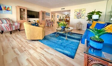 3850 Galt Ocean Dr, Unit 210 in Fort Lauderdale, FL - Foto de edificio - Building Photo