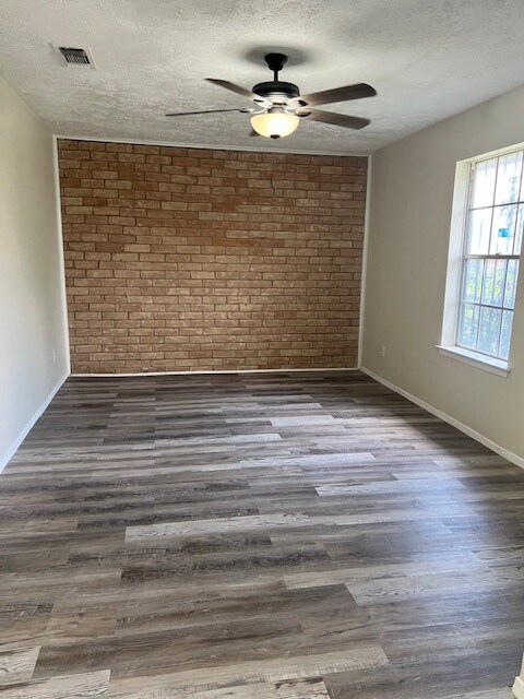 property at 66 W Mountain Creek Dr