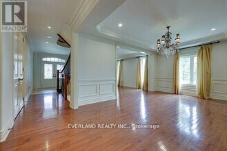 138 Lady Fenyrose Ave in Vaughan, ON - Building Photo - Building Photo