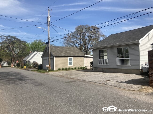 304 Magothy Rd in Severna Park, MD - Foto de edificio - Building Photo