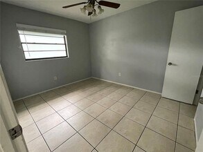 157 2nd Ave SW in Largo, FL - Building Photo - Building Photo
