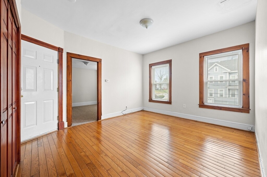 285 W Elm St in Brockton, MA - Building Photo