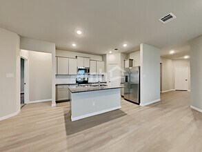 2701 Iberia Ct in Seguin, TX - Building Photo - Building Photo