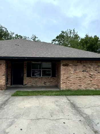13627 Goodwood Blvd in Baton Rouge, LA - Foto de edificio - Building Photo
