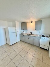 3412 Clarinda Street in Sarasota, FL - Building Photo - Interior Photo