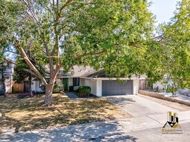4717 Boylston Ct in Sacramento, CA - Building Photo