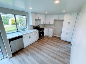 13029 Semora Dr in Cerritos, CA - Building Photo - Building Photo