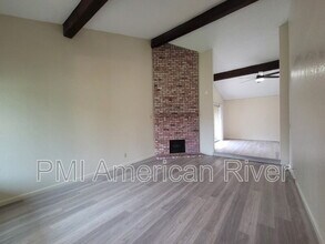 9138 Nasreen Dr in Sacramento, CA - Building Photo - Building Photo