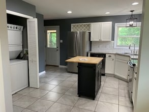 683 Sheridan Dr in Lexington, KY - Building Photo - Building Photo