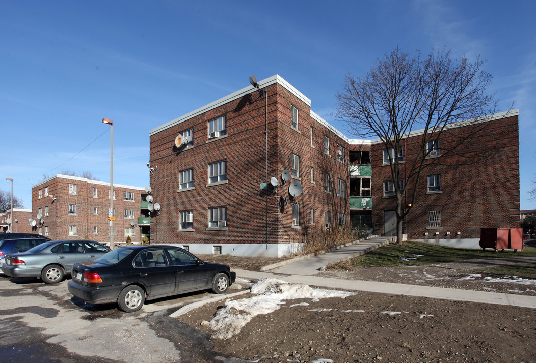 259 Sumach St in Toronto, ON - Building Photo