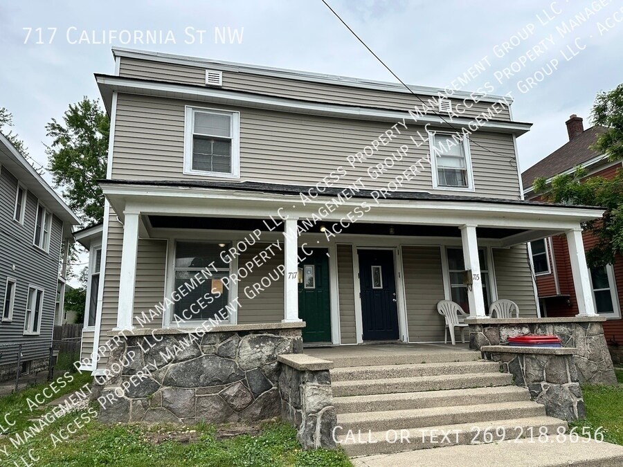 717 California St NW in Grand Rapids, MI - Building Photo