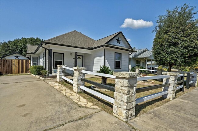 6915 Villita Avenida in Austin, TX - Building Photo - Building Photo