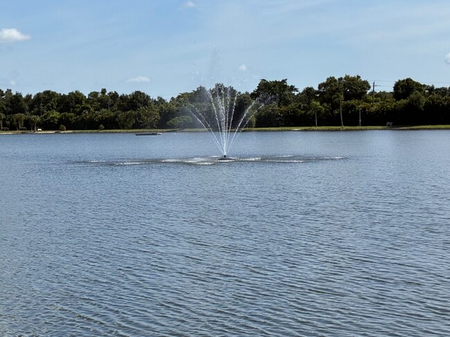 9470 Green Cypress Ln in Ft. Myers, FL - Building Photo - Building Photo