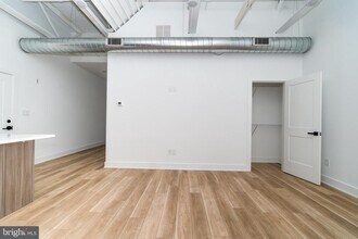 2700 E Auburn St in Philadelphia, PA - Building Photo - Building Photo