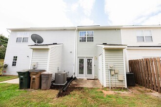 4505 Cross Ridge Ln in Greensboro, NC - Building Photo - Building Photo