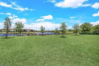 2375 Montserrat Ln in Naples, FL - Building Photo - Building Photo