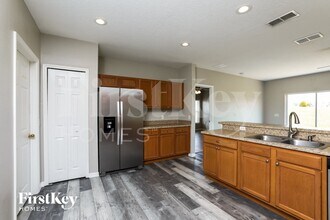 939 Cumberland Dr in Kissimmee, FL - Building Photo - Building Photo