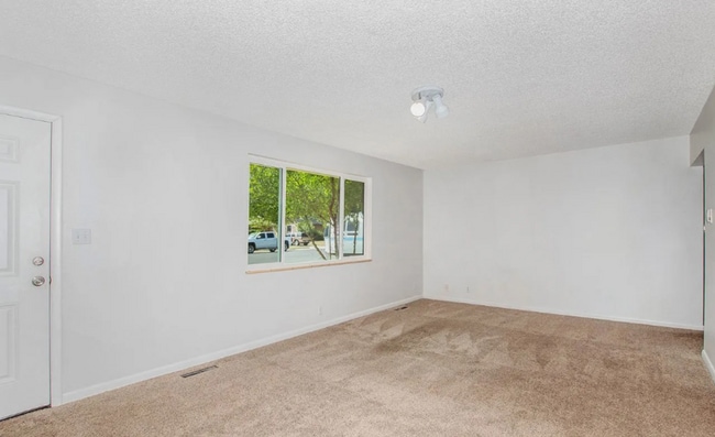 1920 Springfield Dr in Fort Collins, CO - Building Photo - Building Photo