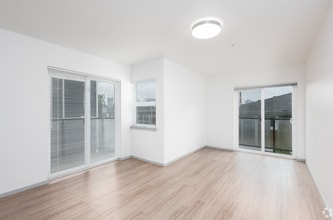 Vistana Apartments in Seattle, WA - Building Photo - Building Photo