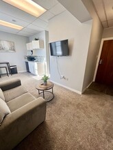 3020 S Calhoun St in Fort Wayne, IN - Foto de edificio - Building Photo