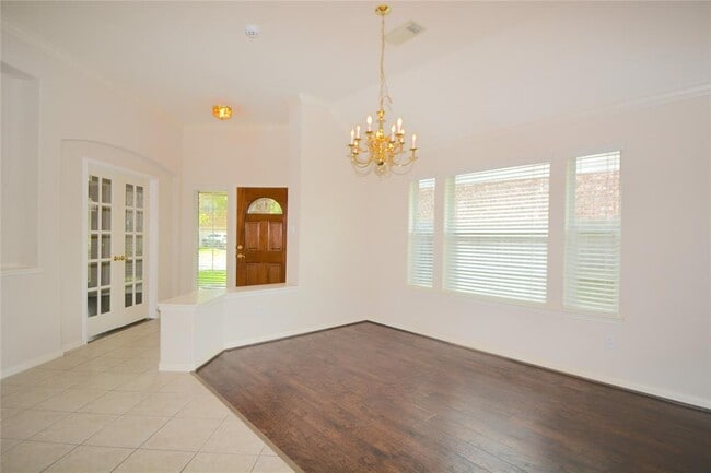 5911 Mettler Ln in Richmond, TX - Building Photo - Building Photo