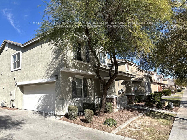 2222 E Wayland Dr in Phoenix, AZ - Building Photo - Building Photo