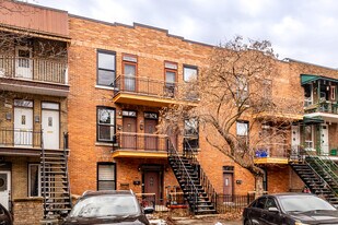 4670-4684 Parthenais St in Montréal, QC - Building Photo