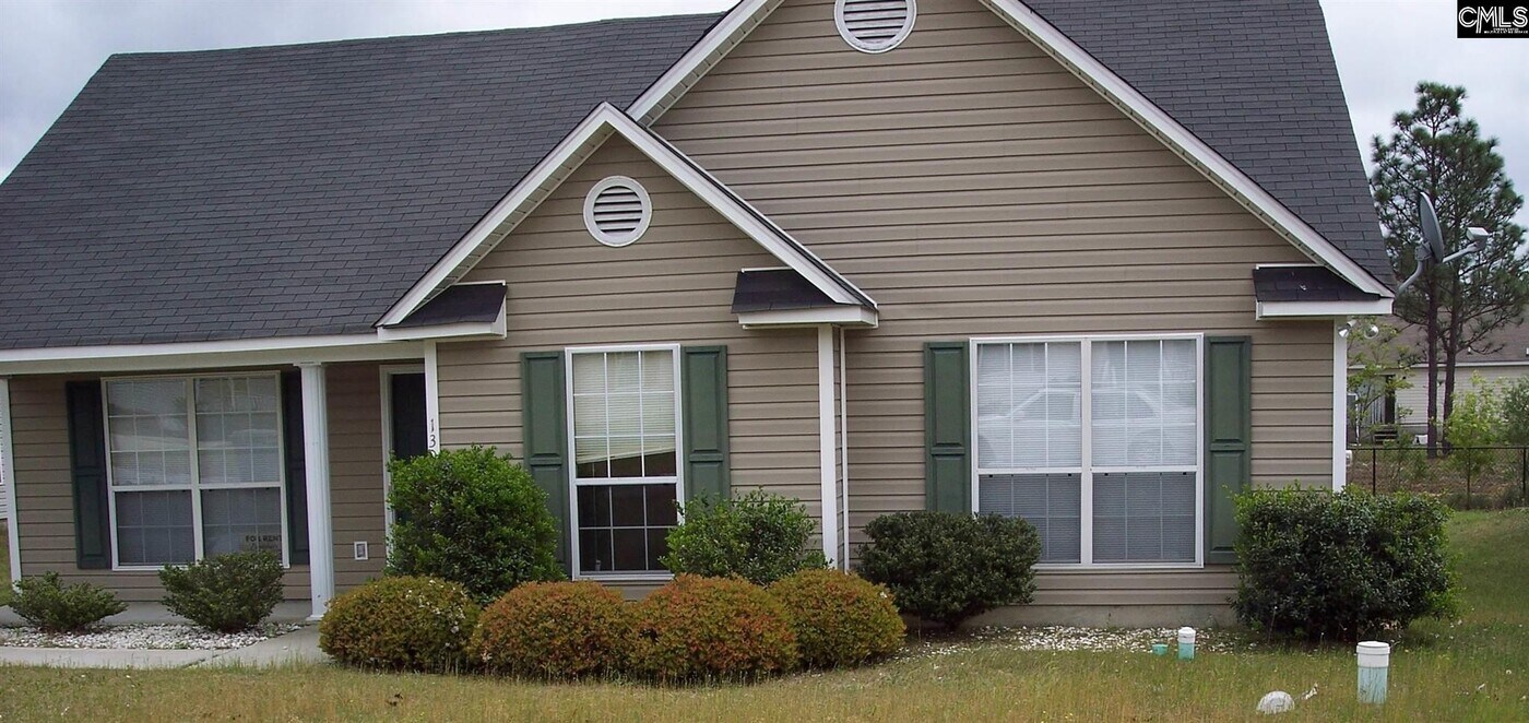 1305 May Oak Cir in Columbia, SC - Building Photo
