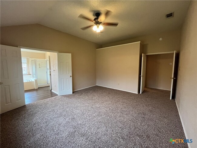 property at 2523 Creek Dr